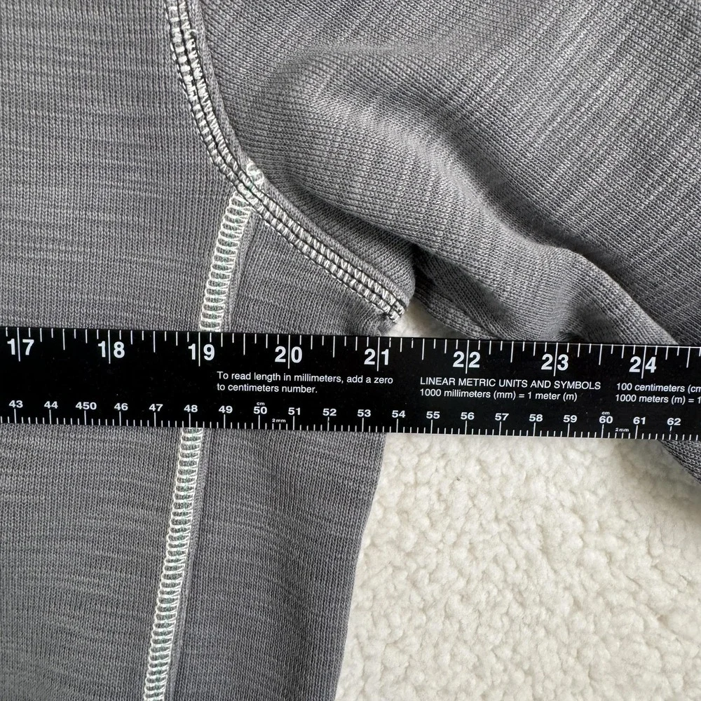 Tommy Bahama Sweater Mens Small Gray‎ Crewneck Pullover Marlin Logo Lightweight